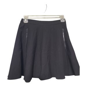 Alice + Olivia Black Circle Skirt with Front Zipper Details